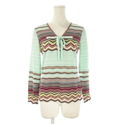 【中古】ミッソーニ MISSONI ニット セーター ウール 42 緑 ミント Vネック シェブロン柄 長袖 123271 /CK11 ■ECD005 レディース 【ベクトル 古着】 260609ブランドミッソーニ MISSONI表記サイズ42実寸サイズ肩幅：33cm　身幅：42cm　着丈：55cm　袖丈：53cm　　素材ウール シルク ナイロン色緑 ミント状態使用感の少ない状態の良い商品です ※あくまでも中古品ですので掲載写真や記載内容をご確認いただき、ご理解の上ご購入ください。備考品番:123271 国内正規代理店 (株)オンワード樫山商品のお問い合わせの回答を休止しております。＊各商品ページの商品詳細等をご確認の上ご購入ください。【中古】ミッソーニ MISSONI ニット セーター ウール 42 緑 ミント Vネック シェブロン柄 長袖 123271 /CK11 ■ECD005 レディース 【ベクトル 古着】 260609状態ランク　”A”詳細については、下記および「状態ランクについて」ページをご覧ください。未使用・新品の商品ほぼ新品同様の商品使用感が少なく、かなり状態の良い商品使用感はあるが、傷や汚れの少ない商品使用感の他、傷や汚れが見られる商品かなり大きな傷みがある難あり商品※S〜CランクはUSED品となりますので、使用感をご理解の上でご入札下さい。状態ランクについてinformationブランドミッソーニ MISSONI表記サイズ42実寸サイズ肩幅：33cm　身幅：42cm　着丈：55cm　袖丈：53cm　　素材ウール シルク ナイロン色緑 ミント状態使用感の少ない状態の良い商品です ※あくまでも中古品ですので掲載写真や記載内容をご確認いただき、ご理解の上ご購入ください。備考品番:123271 国内正規代理店 (株)オンワード樫山商品のお問い合わせの回答を休止しております。＊各商品ページの商品詳細等をご確認の上ご購入ください。本商品は一点物です他サイトや店舗にて販売している商品です。多少のお時間差にて欠品になることもございます。予めご了承頂ますようお願い致します。ベクトル・サイズガイドはこちらこの商品と同じブランドの商品を見る