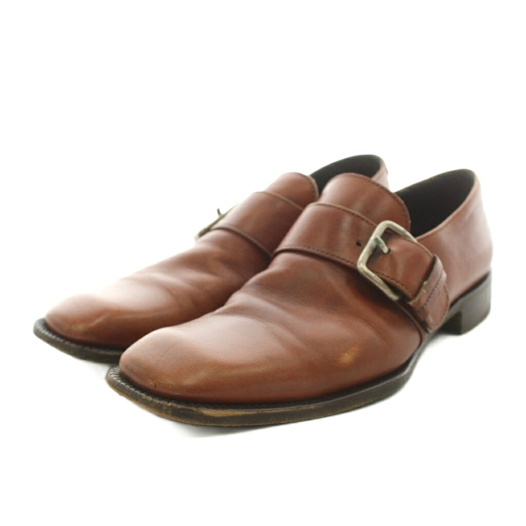 【中古】プラダ PRADA モカシン シューズ モンクストラップ レザー 5 茶 ブラウン /AN ■GY53 メンズ 【ベクトル 古着】 260803ブランドプラダ PRADA表記サイズ5実寸サイズ最大幅：約9.5cm　アウトソール：約27.5cm　ヒール 約2.5cm　素材レザー色茶 ブラウン状態ソールにすり減り。全体的にスレがございますが、その他に目立ったダメージはなく、問題なくご使用いただける商品です。 ※あくまでも中古品ですので掲載写真や記載内容をご確認いただき、ご理解の上ご購入ください。付属品なし商品のお問い合わせの回答を休止しております。＊各商品ページの商品詳細等をご確認の上ご購入ください。【中古】プラダ PRADA モカシン シューズ モンクストラップ レザー 5 茶 ブラウン /AN ■GY53 メンズ 【ベクトル 古着】 260803状態ランク　”AB”詳細については、下記および「状態ランクについて」ページをご覧ください。未使用・新品の商品ほぼ新品同様の商品使用感が少なく、かなり状態の良い商品使用感はあるが、傷や汚れの少ない商品使用感の他、傷や汚れが見られる商品かなり大きな傷みがある難あり商品※S〜CランクはUSED品となりますので、使用感をご理解の上でご入札下さい。状態ランクについてinformationブランドプラダ PRADA表記サイズ5実寸サイズ最大幅：約9.5cm　アウトソール：約27.5cm　ヒール 約2.5cm　素材レザー色茶 ブラウン状態ソールにすり減り。全体的にスレがございますが、その他に目立ったダメージはなく、問題なくご使用いただける商品です。 ※あくまでも中古品ですので掲載写真や記載内容をご確認いただき、ご理解の上ご購入ください。付属品なし商品のお問い合わせの回答を休止しております。＊各商品ページの商品詳細等をご確認の上ご購入ください。本商品は一点物です他サイトや店舗にて販売している商品です。多少のお時間差にて欠品になることもございます。予めご了承頂ますようお願い致します。ベクトル・サイズガイドはこちらこの商品と同じブランドの商品を見る