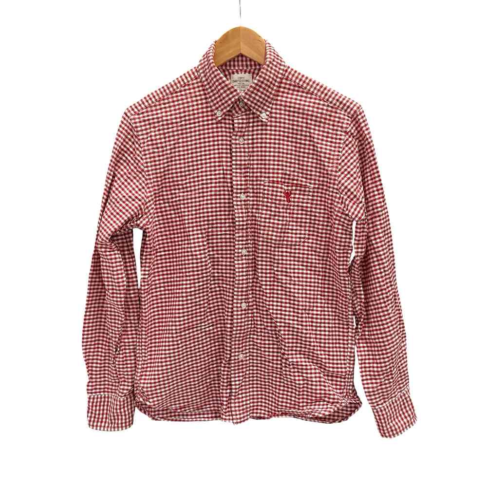 【中古】コーエン coen シャツ ギンガムチェック柄 ボタン ダウンシャツ 長袖 MEDIUM 赤 レッド 白 ホワイト /TX ■ECB007 メンズ 【ベクトル 古着】 260811ブランドコーエン coen表記サイズMEDIUM実寸サイズ肩幅：43cm　身幅：51cm　着丈：67cm　袖丈：69cm　　素材綿色赤 レッド 白 ホワイト仕様ボタンダウン、胸ポケット×1状態若干の使用感はございますが、特筆するようなダメージはなく、比較的きれいなお品です。 ※あくまでも中古品ですので掲載写真や記載内容をご確認いただき、ご理解の上ご購入ください。付属品付属品なし、写真に写っている物が全てです。備考コーエン こちらのお品物は店舗で保管しておらず、店頭販売出来かねます。（※お取り寄せも出来かねます）商品のお問い合わせの回答を休止しております。＊各商品ページの商品詳細等をご確認の上ご購入ください。【中古】コーエン coen シャツ ギンガムチェック柄 ボタン ダウンシャツ 長袖 MEDIUM 赤 レッド 白 ホワイト /TX ■ECB007 メンズ 【ベクトル 古着】 260811状態ランク　”A”詳細については、下記および「状態ランクについて」ページをご覧ください。未使用・新品の商品ほぼ新品同様の商品使用感が少なく、かなり状態の良い商品使用感はあるが、傷や汚れの少ない商品使用感の他、傷や汚れが見られる商品かなり大きな傷みがある難あり商品※S〜CランクはUSED品となりますので、使用感をご理解の上でご入札下さい。状態ランクについてinformationブランドコーエン coen表記サイズMEDIUM実寸サイズ肩幅：43cm　身幅：51cm　着丈：67cm　袖丈：69cm　　素材綿色赤 レッド 白 ホワイト仕様ボタンダウン、胸ポケット×1状態若干の使用感はございますが、特筆するようなダメージはなく、比較的きれいなお品です。 ※あくまでも中古品ですので掲載写真や記載内容をご確認いただき、ご理解の上ご購入ください。付属品付属品なし、写真に写っている物が全てです。備考コーエン こちらのお品物は店舗で保管しておらず、店頭販売出来かねます。（※お取り寄せも出来かねます）商品のお問い合わせの回答を休止しております。＊各商品ページの商品詳細等をご確認の上ご購入ください。本商品は一点物です他サイトや店舗にて販売している商品です。多少のお時間差にて欠品になることもございます。予めご了承頂ますようお願い致します。ベクトル・サイズガイドはこちらこの商品と同じブランドの商品を見る