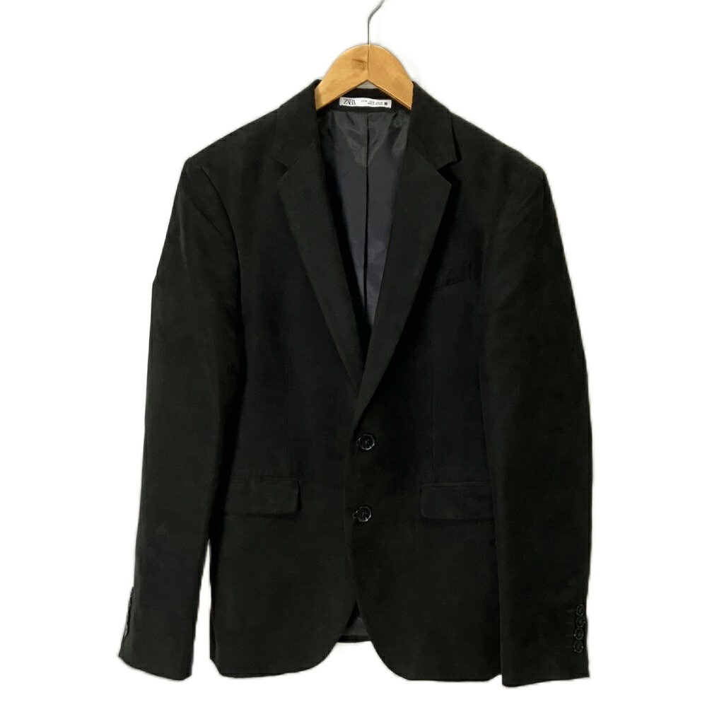 【中古】ザラ ZARA テーラードジャケット ブレザー 2Bジャケット 36 ブラック メンズ 【ベクトル 古着】 260821ブランドザラ ZARA表記サイズ36実寸サイズ肩幅：43cm　身幅：50cm　着丈：74cm　袖丈：60cm　　色黒 ブラック状態・多少の汚れあり ・内部タグカットあり その他に目立ったダメージはなく、問題なくご使用いただける商品です。 ※あくまでも中古品ですので掲載写真や記載内容をご確認いただき、ご理解の上ご購入ください。商品のお問い合わせの回答を休止しております。＊各商品ページの商品詳細等をご確認の上ご購入ください。【中古】ザラ ZARA テーラードジャケット ブレザー 2Bジャケット 36 ブラック メンズ 【ベクトル 古着】 260821状態ランク　”AB”詳細については、下記および「状態ランクについて」ページをご覧ください。未使用・新品の商品ほぼ新品同様の商品使用感が少なく、かなり状態の良い商品使用感はあるが、傷や汚れの少ない商品使用感の他、傷や汚れが見られる商品かなり大きな傷みがある難あり商品※S〜CランクはUSED品となりますので、使用感をご理解の上でご入札下さい。状態ランクについてinformationブランドザラ ZARA表記サイズ36実寸サイズ肩幅：43cm　身幅：50cm　着丈：74cm　袖丈：60cm　　色黒 ブラック状態・多少の汚れあり ・内部タグカットあり その他に目立ったダメージはなく、問題なくご使用いただける商品です。 ※あくまでも中古品ですので掲載写真や記載内容をご確認いただき、ご理解の上ご購入ください。商品のお問い合わせの回答を休止しております。＊各商品ページの商品詳細等をご確認の上ご購入ください。本商品は一点物です他サイトや店舗にて販売している商品です。多少のお時間差にて欠品になることもございます。予めご了承頂ますようお願い致します。ベクトル・サイズガイドはこちらこの商品と同じブランドの商品を見る