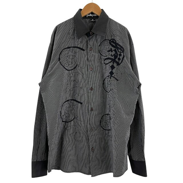 【中古】ペレペレ pellepelle 90s シャツ ストライプ 長袖 グラフィック 刺繍 モノトーン ブラック 黒 L メンズ 【ベクトル 古着】 260423ブランドペレペレ pellepelle表記サイズL実寸サイズ肩幅：54cm　身幅：59cm　着丈：78cm　袖丈：65cm　　素材ポリエステル55% コットン45%色ブラック状態左袖一部に小さくシミあり その他一般的な使用感はございますが、大きく目立つ汚れやダメージもなく状態は良好です。※あくまでも中古品ですので掲載写真や記載内容をご確認いただき、ご理解の上ご購入ください。商品のお問い合わせの回答を休止しております。＊各商品ページの商品詳細等をご確認の上ご購入ください。【中古】ペレペレ pellepelle 90s シャツ ストライプ 長袖 グラフィック 刺繍 モノトーン ブラック 黒 L メンズ 【ベクトル 古着】 260423状態ランク　”AB”詳細については、下記および「状態ランクについて」ページをご覧ください。未使用・新品の商品ほぼ新品同様の商品使用感が少なく、かなり状態の良い商品使用感はあるが、傷や汚れの少ない商品使用感の他、傷や汚れが見られる商品かなり大きな傷みがある難あり商品※S〜CランクはUSED品となりますので、使用感をご理解の上でご入札下さい。状態ランクについてinformationブランドペレペレ pellepelle表記サイズL実寸サイズ肩幅：54cm　身幅：59cm　着丈：78cm　袖丈：65cm　　素材ポリエステル55% コットン45%色ブラック状態左袖一部に小さくシミあり その他一般的な使用感はございますが、大きく目立つ汚れやダメージもなく状態は良好です。※あくまでも中古品ですので掲載写真や記載内容をご確認いただき、ご理解の上ご購入ください。商品のお問い合わせの回答を休止しております。＊各商品ページの商品詳細等をご確認の上ご購入ください。本商品は一点物です他サイトや店舗にて販売している商品です。多少のお時間差にて欠品になることもございます。予めご了承頂ますようお願い致します。ベクトル・サイズガイドはこちらこの商品と同じブランドの商品を見る