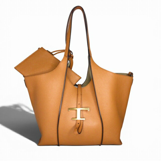 【中古】トッズ TOD'S タイムレス レザー ショッピングバッグ スモール トートバッグ ブラウン E04220226792 レディース 【ベクトル 古着】 260501ブランドトッズ TOD'S実寸サイズ【本体】持ち手の長さ：43cm　【本体】ヨコ：40cm　【本体】タテ：25cm　【本体】マチ：14cm　【付属品】タテ：13cm　【付属品】ヨコ：19.5cm　【付属品】cm　　素材レザー色ブラウン状態・ハンドルコバに補修跡がありますが、その他に大きく目立ったダメージはなく、問題なくご使用いただける商品です。 ※あくまでも中古品ですので掲載写真や記載内容をご確認いただき、ご理解の上ご購入ください。 付属品ポーチ・保管袋商品のお問い合わせの回答を休止しております。＊各商品ページの商品詳細等をご確認の上ご購入ください。【中古】トッズ TOD'S タイムレス レザー ショッピングバッグ スモール トートバッグ ブラウン E04220226792 レディース 【ベクトル 古着】 260501状態ランク　”AB”詳細については、下記および「状態ランクについて」ページをご覧ください。未使用・新品の商品ほぼ新品同様の商品使用感が少なく、かなり状態の良い商品使用感はあるが、傷や汚れの少ない商品使用感の他、傷や汚れが見られる商品かなり大きな傷みがある難あり商品※S〜CランクはUSED品となりますので、使用感をご理解の上でご入札下さい。状態ランクについてinformationブランドトッズ TOD'S実寸サイズ【本体】持ち手の長さ：43cm　【本体】ヨコ：40cm　【本体】タテ：25cm　【本体】マチ：14cm　【付属品】タテ：13cm　【付属品】ヨコ：19.5cm　【付属品】cm　　素材レザー色ブラウン状態・ハンドルコバに補修跡がありますが、その他に大きく目立ったダメージはなく、問題なくご使用いただける商品です。 ※あくまでも中古品ですので掲載写真や記載内容をご確認いただき、ご理解の上ご購入ください。 付属品ポーチ・保管袋商品のお問い合わせの回答を休止しております。＊各商品ページの商品詳細等をご確認の上ご購入ください。本商品は一点物です他サイトや店舗にて販売している商品です。多少のお時間差にて欠品になることもございます。予めご了承頂ますようお願い致します。ベクトル・サイズガイドはこちらこの商品と同じブランドの商品を見る