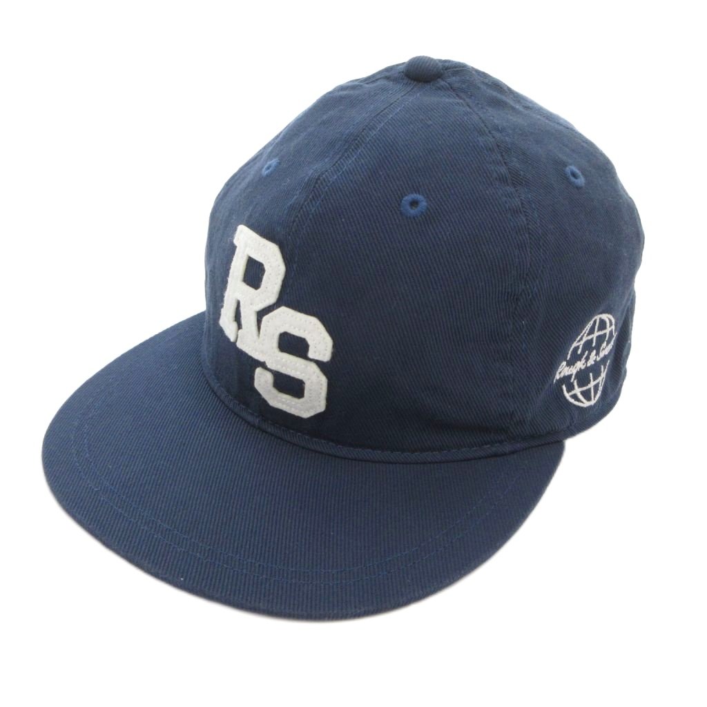 【中古】ラフアンドラゲッド ROUGH AND RUGGED フラットキャップ 野球帽 帽子 ロゴワッペン 紺 ネイビー /NU ■IBO101 メンズ 【ベクトル 古着】 260812ブランドラフアンドラゲッド ROUGH AND RUGGED実寸サイズつば：7cm　頭周り：52〜65cm　　素材綿色紺 ネイビー仕様頭囲調整可能状態・アタリ部分に汚れ ・ベルトにスレ小傷 ※全体的に中古品としての使用感とダメージがありますが、通常使用には支障のない商品です。 掲載写真や記載内容をご確認いただき、ご理解の上ご購入ください。付属品付属品なし、写真に写っている物が全てです。備考（株）FOOLISH こちらのお品物は店舗で保管しておらず、店頭販売出来かねます。（※お取り寄せも出来かねます）商品のお問い合わせの回答を休止しております。＊各商品ページの商品詳細等をご確認の上ご購入ください。【中古】ラフアンドラゲッド ROUGH AND RUGGED フラットキャップ 野球帽 帽子 ロゴワッペン 紺 ネイビー /NU ■IBO101 メンズ 【ベクトル 古着】 260812状態ランク　”B”詳細については、下記および「状態ランクについて」ページをご覧ください。未使用・新品の商品ほぼ新品同様の商品使用感が少なく、かなり状態の良い商品使用感はあるが、傷や汚れの少ない商品使用感の他、傷や汚れが見られる商品かなり大きな傷みがある難あり商品※S〜CランクはUSED品となりますので、使用感をご理解の上でご入札下さい。状態ランクについてinformationブランドラフアンドラゲッド ROUGH AND RUGGED実寸サイズつば：7cm　頭周り：52〜65cm　　素材綿色紺 ネイビー仕様頭囲調整可能状態・アタリ部分に汚れ ・ベルトにスレ小傷 ※全体的に中古品としての使用感とダメージがありますが、通常使用には支障のない商品です。 掲載写真や記載内容をご確認いただき、ご理解の上ご購入ください。付属品付属品なし、写真に写っている物が全てです。備考（株）FOOLISH こちらのお品物は店舗で保管しておらず、店頭販売出来かねます。（※お取り寄せも出来かねます）商品のお問い合わせの回答を休止しております。＊各商品ページの商品詳細等をご確認の上ご購入ください。本商品は一点物です他サイトや店舗にて販売している商品です。多少のお時間差にて欠品になることもございます。予めご了承頂ますようお願い致します。ベクトル・サイズガイドはこちらこの商品と同じブランドの商品を見る