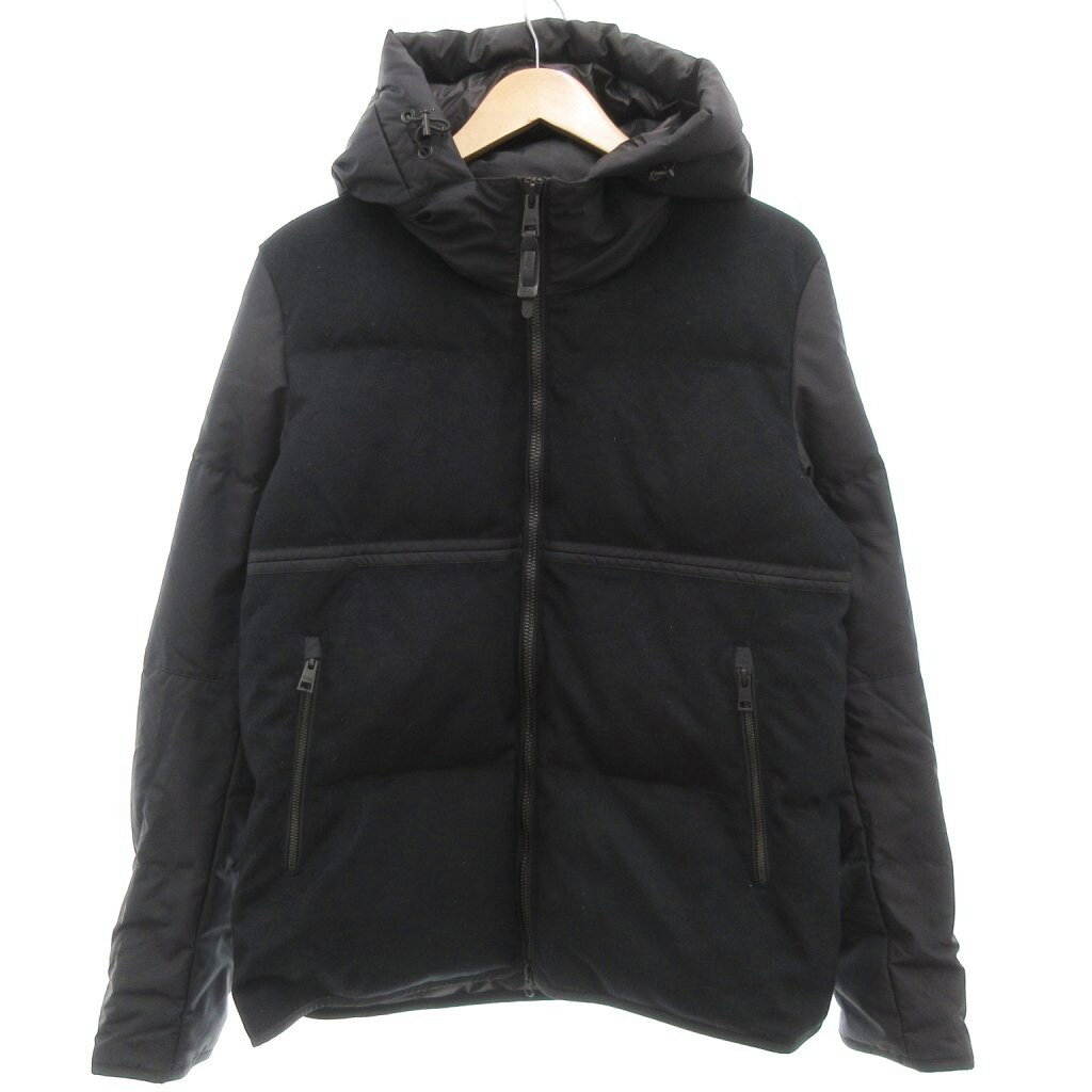 【中古】デュノ DUNO フーデッドダウンジャケット ナイロン ミドル丈 50 黒 ブラック /JS メンズ 【ベクトル 古着】 251113ブランドデュノ DUNO表記サイズ50実寸サイズ肩幅：45cm　身幅：52cm　袖丈：69cm　着丈：67cm　　素材表地 ナイロン 第二の布地 ウール レーヨン 裏地 ナイロン 中綿 ダウン90% フェザー10%色黒 ブラック仕様ポケット×2状態若干の使用感はございますが、特筆するようなダメージはなく、比較的きれいなお品です。 ※あくまでも中古品ですので掲載写真や記載内容をご確認いただき、ご理解の上ご購入ください。付属品なし備考CQ038771 (株)豊田貿易 こちらのお品物は店舗で保管しておらず、店頭販売出来かねます。（※お取り寄せも出来かねます）商品のお問い合わせの回答を休止しております。＊各商品ページの商品詳細等をご確認の上ご購入ください。【中古】デュノ DUNO フーデッドダウンジャケット ナイロン ミドル丈 50 黒 ブラック /JS メンズ 【ベクトル 古着】 251113状態ランク　”A”詳細については、下記および「状態ランクについて」ページをご覧ください。未使用・新品の商品ほぼ新品同様の商品使用感が少なく、かなり状態の良い商品使用感はあるが、傷や汚れの少ない商品使用感の他、傷や汚れが見られる商品かなり大きな傷みがある難あり商品※S〜CランクはUSED品となりますので、使用感をご理解の上でご入札下さい。状態ランクについてinformationブランドデュノ DUNO表記サイズ50実寸サイズ肩幅：45cm　身幅：52cm　袖丈：69cm　着丈：67cm　　素材表地 ナイロン 第二の布地 ウール レーヨン 裏地 ナイロン 中綿 ダウン90% フェザー10%色黒 ブラック仕様ポケット×2状態若干の使用感はございますが、特筆するようなダメージはなく、比較的きれいなお品です。 ※あくまでも中古品ですので掲載写真や記載内容をご確認いただき、ご理解の上ご購入ください。付属品なし備考CQ038771 (株)豊田貿易 こちらのお品物は店舗で保管しておらず、店頭販売出来かねます。（※お取り寄せも出来かねます）商品のお問い合わせの回答を休止しております。＊各商品ページの商品詳細等をご確認の上ご購入ください。本商品は一点物です他サイトや店舗にて販売している商品です。多少のお時間差にて欠品になることもございます。予めご了承頂ますようお願い致します。ベクトル・サイズガイドはこちらこの商品と同じブランドの商品を見る