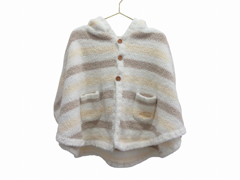 【中古】ジェラートピケ ベイビー&キッズ gelato pique Baby＆Kids 子ども服 ポンチョ パイル ポリエステル XS キッズ 【ベクトル 古着】 260726ブランドジェラートピケ ベイビー&キッズ gelato pique Baby＆Kids表記サイズXS(100~110)実寸サイズ身幅：72cm　着丈：41cm　ゆき丈：40cm　　素材ポリエステル100色オフホワイト×ベージュ仕様ポンチョ型状態・使用感が少なく、状態の良い商品です。 ※あくまでも中古品ですので掲載写真や記載内容をご確認いただき、ご理解の上ご購入ください。備考(株)マッシュスタイルラボ PNTC12803-311商品のお問い合わせの回答を休止しております。＊各商品ページの商品詳細等をご確認の上ご購入ください。【中古】ジェラートピケ ベイビー&キッズ gelato pique Baby＆Kids 子ども服 ポンチョ パイル ポリエステル XS キッズ 【ベクトル 古着】 260726状態ランク　”A”詳細については、下記および「状態ランクについて」ページをご覧ください。未使用・新品の商品ほぼ新品同様の商品使用感が少なく、かなり状態の良い商品使用感はあるが、傷や汚れの少ない商品使用感の他、傷や汚れが見られる商品かなり大きな傷みがある難あり商品※S〜CランクはUSED品となりますので、使用感をご理解の上でご入札下さい。状態ランクについてinformationブランドジェラートピケ ベイビー&キッズ gelato pique Baby＆Kids表記サイズXS(100~110)実寸サイズ身幅：72cm　着丈：41cm　ゆき丈：40cm　　素材ポリエステル100色オフホワイト×ベージュ仕様ポンチョ型状態・使用感が少なく、状態の良い商品です。 ※あくまでも中古品ですので掲載写真や記載内容をご確認いただき、ご理解の上ご購入ください。備考(株)マッシュスタイルラボ PNTC12803-311商品のお問い合わせの回答を休止しております。＊各商品ページの商品詳細等をご確認の上ご購入ください。本商品は一点物です他サイトや店舗にて販売している商品です。多少のお時間差にて欠品になることもございます。予めご了承頂ますようお願い致します。ベクトル・サイズガイドはこちらこの商品と同じブランドの商品を見る