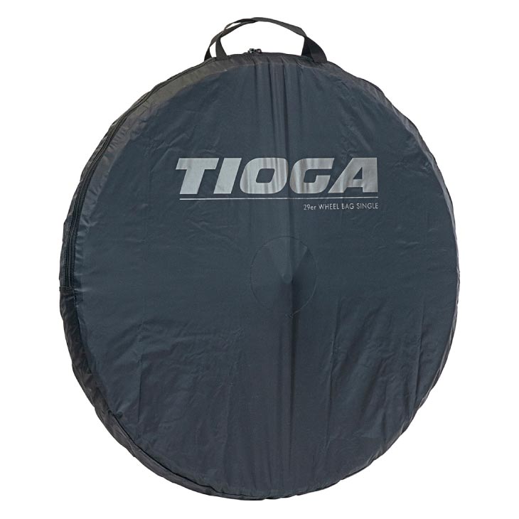 ■サイズ：φ770×50mm ■素材：70 デニール ナイロン ■撥水加工 ■パーテーション付 ■180°オープンWファスナー ■適応範囲：29”×3.00”まで ■参考重量：約145g ■商品コード：【BAG53301】 ■JAN：【4935012042556】 ※商品のスペック・パッケージ・デザインは予告なく変更される場合がございます。 　予めご了承ください。TIOGA 29er WHEEL BAG SINGLE 29" までのタイヤ付ホイール1本を収納できる 車載／保管用ホイールバッグ。