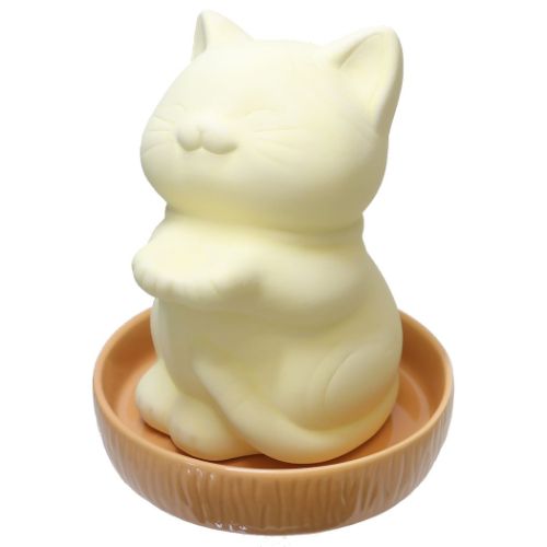 加湿器おねだりキャット ナチュラル素焼き加湿器 卓上加湿器 イエロー ねこ サンアート プレゼント おもしろ雑貨 生活雑貨 おしゃれ 部屋 エコ お祝い ギフトに 日用雑貨普段の生活をちょっぴり愉しくする貰って嬉しい雑貨シリーズこちらは陶磁器の気化を利用したより自然に近いナチュラルな素焼き加湿器電源不要でマスコットに水を注ぐだけ使わないときはオブジェとしてもかわいい専用ボックス入りで贈り物にも最適ですかわいい雑貨いろいろあるのでお気に入りを探してくださいサイズ：（本体）約83x122x83mm/（皿）直径約112x24mm素材：陶磁器▼