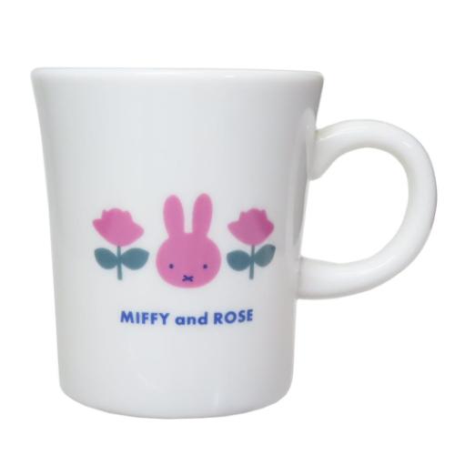 磁器製マグ マグカップ ミッフィー MIFFY＆ROSE ピンク ディックブルーナ 金正陶器 プレゼント かわいい 絵本食器 おしゃれ デザイン ギフトに キッチン お祝い 結婚祝いディックブルーナの人気絵本[miffy/ミッフィーちゃん]のテーブルウェアシリーズこちらは定番アイテム[マグカップ]お家でほっとひといきつきたい時にぴったりなマグカップ自分用はもちろんプレゼントにもぴったり同シリーズの食器いろいろあるのでお気に入りを揃えてくださいサイズ：直径約85x95mm▼