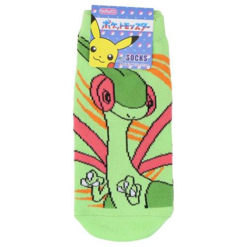 ジュニアソックス 小学生用靴下 ポケットモンスター フライゴン ドラゴン ポケモン スモールプラネット キャラックス 子ども メール便可小学校 中学校大人気[POCKET MONSTER/ポケットモンスター]グッズにまたまた可愛いnewアイテム登場こちらは定番人気アイテム[ジュニア用ソックス]かわいいキャラクターがデザインされていてGOODおしゃれなキッズは足元から可愛くコーディネートしちゃおうほかにもいろんなデザインあるのでお気に入りを揃えてくださいサイズ：約15-21cm素材：コットン/ポリエステル/他▼0
