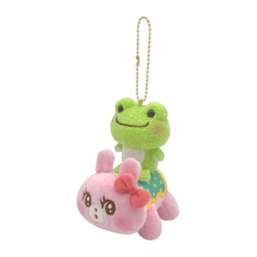 [カナヘイの小動物]x[ピクルス ザ フロッグ/かえるのピクルス]のなかよしコラボグッズが登場こちらはふわふわで触り心地バツグンの[ぬいぐるみマスコット]ボールチェーン付きなのでカバンなどにつけることも出来ちゃいますかわいいぬいぐるみいろいろあるのでお気に入りを揃えてくださいサイズ：約70x110x85mm
