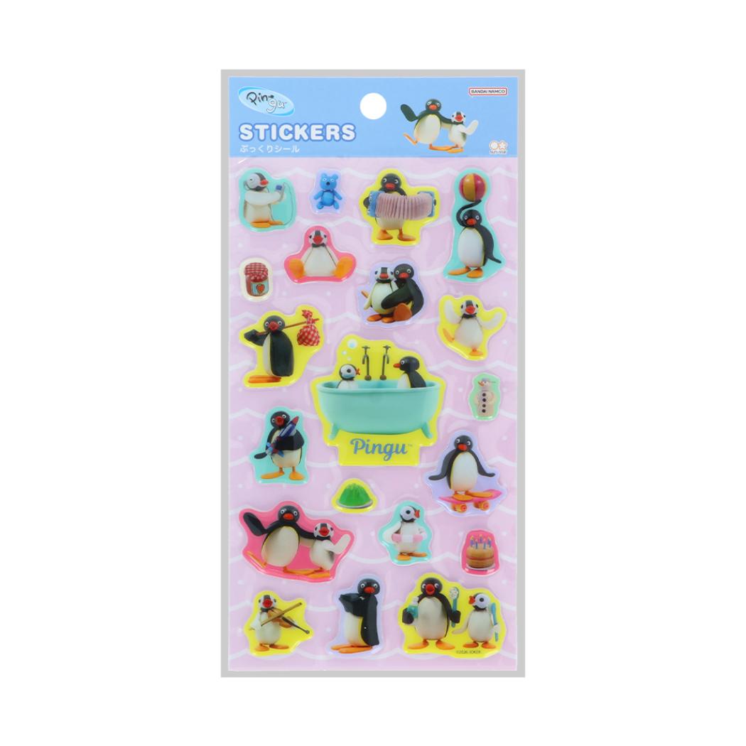 世界一有名なペンギン[Pingu/ピングー]グッズにまたまた可愛いnewアイテム登場こちらは厚みがある[ぷっくりシール]ノートなどいろんなところに貼っちゃおう同シリーズで他にもいろんなグッズがあるのでお気に入りをみつけてねサイズ：約90x160x2mm素材：PVC製品の特性上、製造時にどうしても以下のような状態が生じる場合がございます。・多少の印刷のズレ・素材に挟まる微細な気泡・パッケージ(外装袋)の軽微な汚れ、シワ上記に該当する理由での交換・返品はお受けできませんので、ご理解・ご了承のほどよろしくお願いいたします。