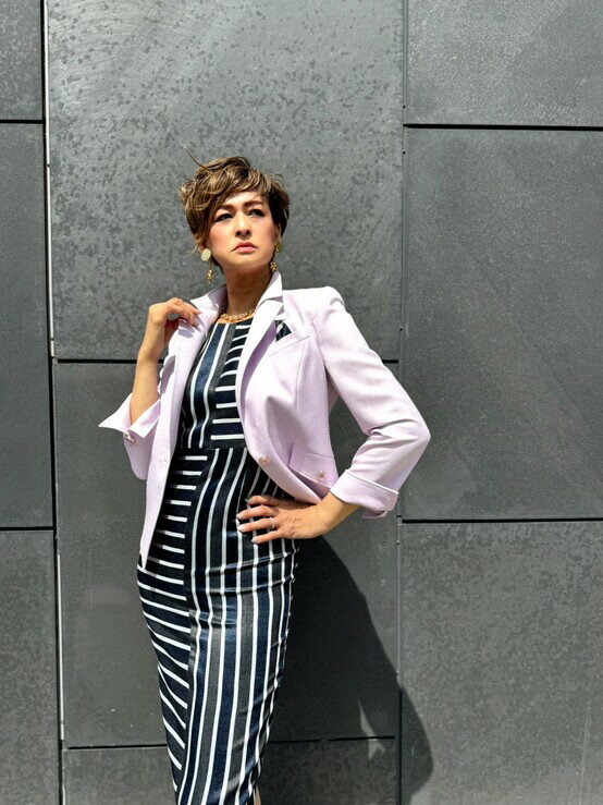 STAC(スタック) 夏インパクトアンサンブル【251-4952】アンサンブル ジャケット/オフ白・ピンク ストライプを大胆に合わせたインパクト大なワンピース/シルバー・ネイビー 送料無料 生地サンプル請求可能 お問い合わせ大歓迎 セレモニーアンサンブル