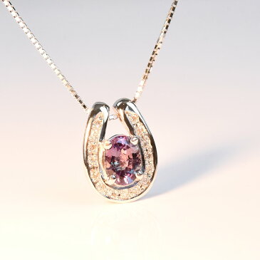 限定1点もの アレキサンドライト K18WG 馬蹄 ホースシュー 変色効果 カラーチェンジ 6月の誕生石 0.62ct ダイヤモンド 0.07 ネックレス ペンダント 天然石 宝石