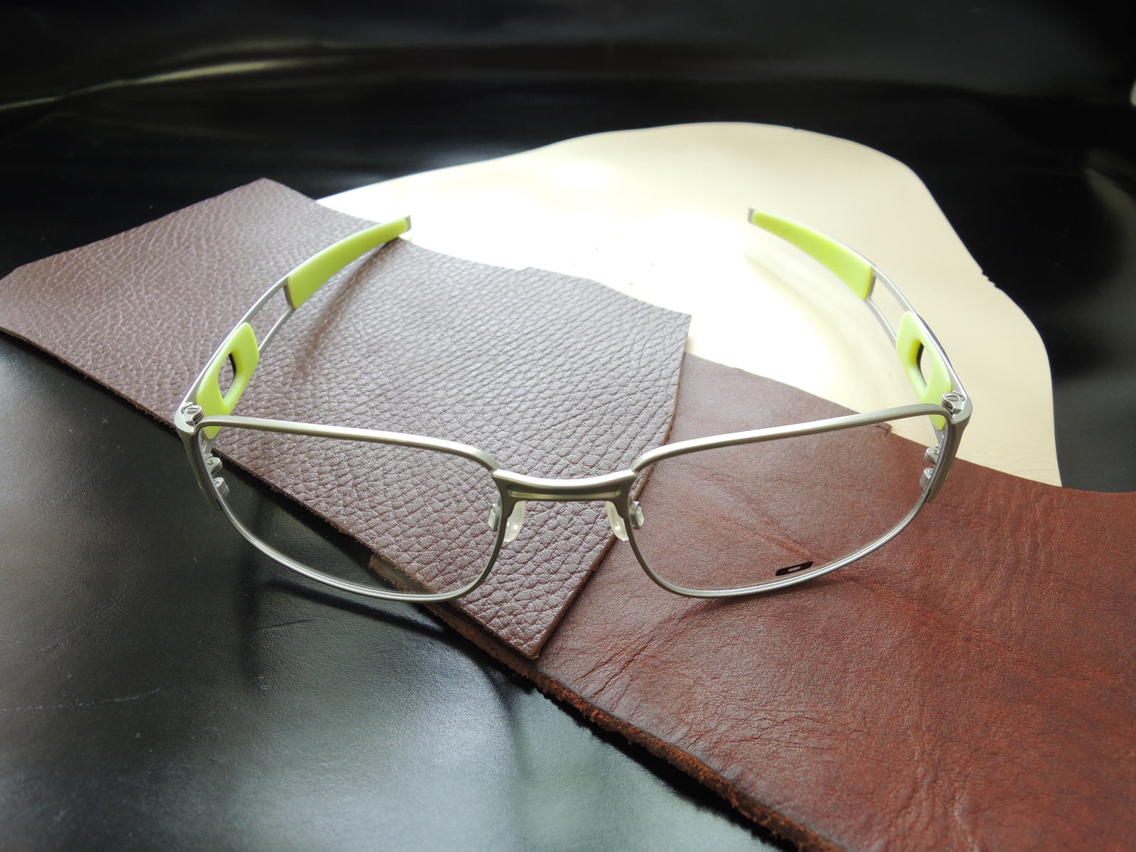 【送料無料】正規品 OAKLEYオークリー PAPERCLIPペーパークリップ　140 OX3114-0355 Light 55□18