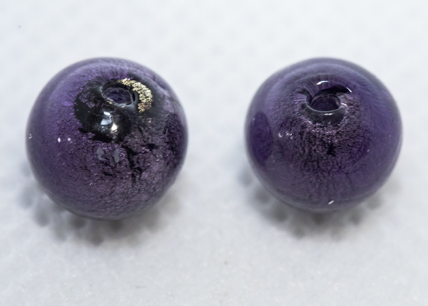 ベネチアンビーズ トンド 8ミリ ホワイトゴールド/ビオラリテーネ 2個入り アクセサリーパーツ ビーズ..