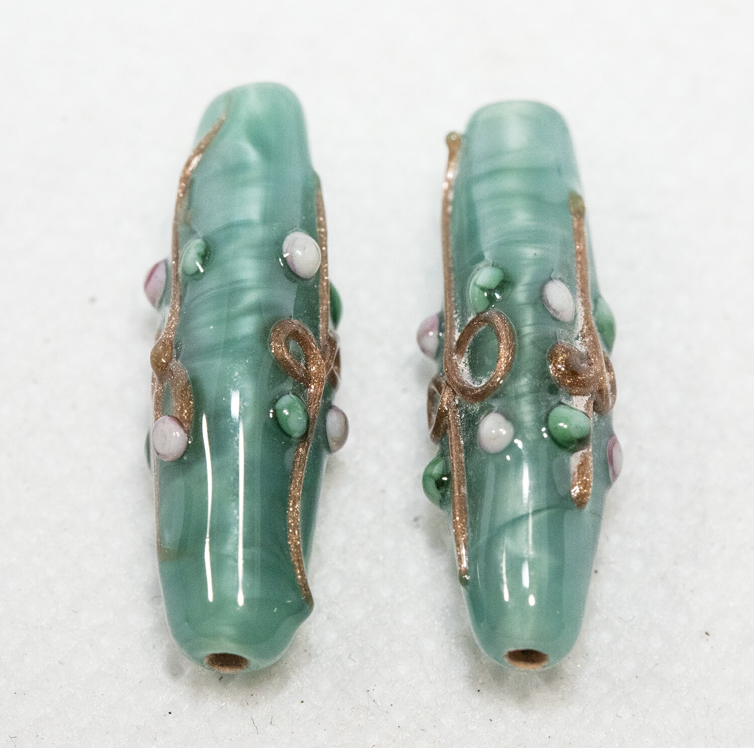 ボヘミアンビーズ バゲットローズ グリーン 2個 チェコビーズ ビーズパーツ アクセサリーパーツ