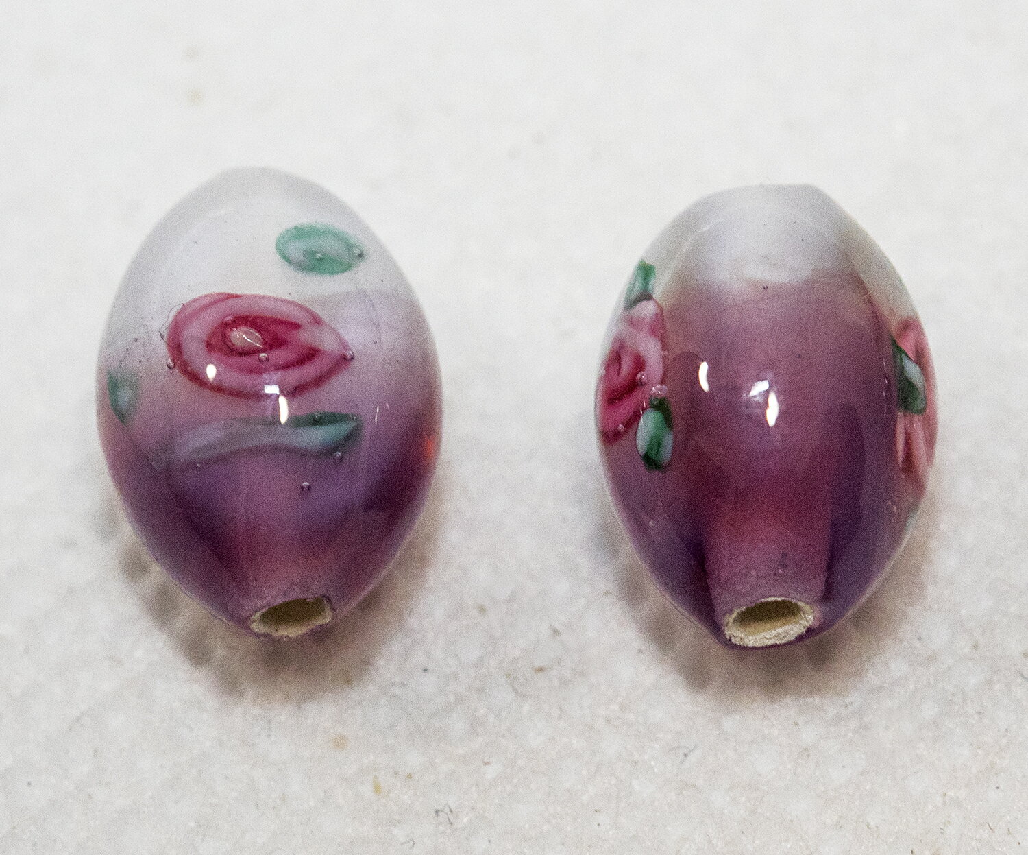 ボヘミアンビーズ チェコローズ ツートン パープル＆ホワイト オーバル小 2個 チェコビーズ ビーズパーツ アクセサリーパーツ