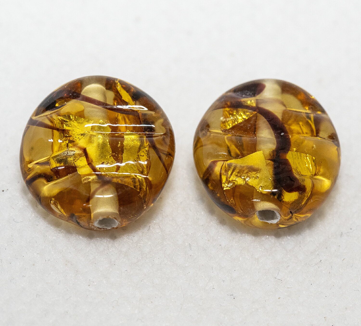 Venetian Beads - アンバー ピアット 小 2個入り チェコビーズ ボヘミアンビーズ ビーズパーツ アクセサリーパーツ