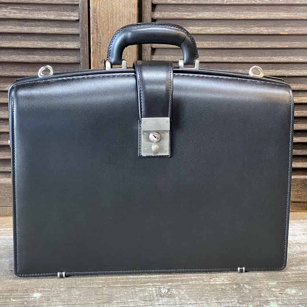 楽天レザーバッグ革財布専門店Vertigo《在庫確認※お取り寄せ》【青木鞄LUGGAGE AOKI1894（ラゲッジアオキ1894）Genuius/ジーニアス】ヘビーレタン仕上げ牛ヌメ革・口枠式レザーブリーフケース/ダレスバッグ（2558）メンズ　鞄　高級　ビジネス　本革【レザーバッグ革財布専門店Vertigo/ヴァーティゴ】