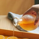 熱燗 シンプル 【6点セット】酒器セット 引っ越し 高級感 杯 日本酒 冷酒 徳利 冷酒器 ぐい呑み 冷酒グラス おしゃれ ガラス製 保温 とっくり 盃 上品 父の日 ゴールド 金 プレゼント 贈り物 ギフト 保冷 お祝い 来客 【6点セット】酒器セット 結婚祝い