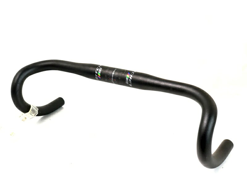 自転車基本情報 商品名 リッチー RITCHEY WCS ロジック カーブ WCS LOGIC CURVE 42cm/31.8mm ドロップハンドル商品種類ハンドル参考価格-重量-状態レベル中古：B（使用感少な目/小キズ、ヨゴレ少々）状態説明使用感がややあり、小傷、ブラケット、ステムクランプ痕、全体的な汚れが見られます。小傷や擦れ傷、汚れはありますが、比較的目立った大きな傷の少ない美品商品です。※付属品に関しては写真に写っているものですべてとなります。商品説明リッチー RITCHEY WCS ロジック カーブ WCS LOGIC CURVE 42cm/31.8mm ドロップハンドル です。メーカーRITCHEY (リッチー)モデル・型番WCS LOGIC CURVE 42cm/31.8mm (WCS ロジック カーブ)商品コードcps-2608264010-pa-037620965発送元本商品は、「サイクルパラダイス東京　ネット店」より発送いたします。【重要なご案内】ご購入前に必ずお読みください。本商品は通販・配送専用商品です。店頭での商品確認や店頭お渡しができないお品となります。ご質問は、「商品についてのお問い合わせ」欄よりお送りくださいませ。お電話やメールなどで直接頂いたお問い合わせはご返信ができません。また、ご質問の内容によってはご返答できない場合がございます。予めご了承下さい。ご購入後48時間以内のお支払いお手続きをお願いしております。(期限を過ぎますとキャンセルとさせて頂きます。)