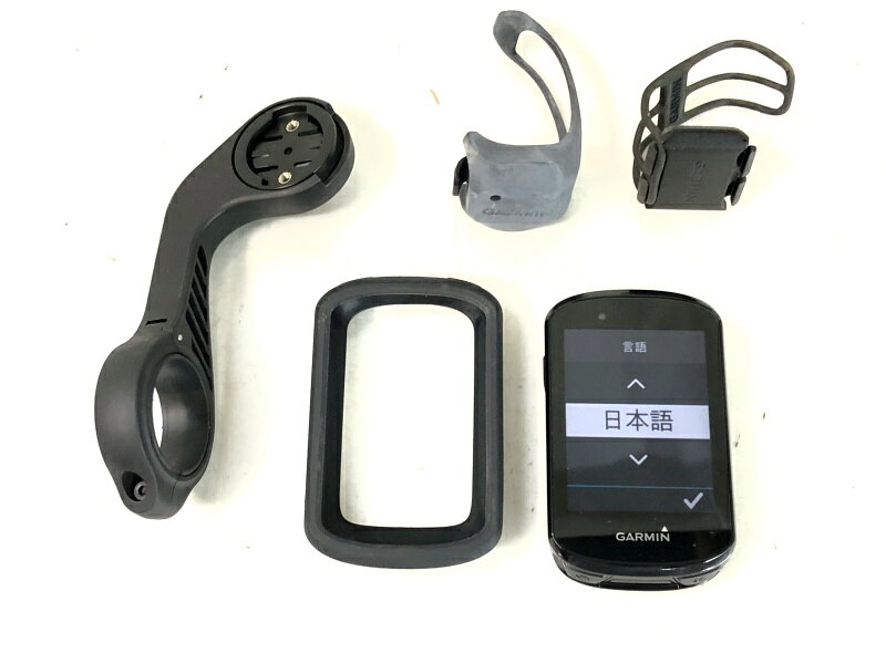 自転車基本情報 商品名 ガーミン GARMIN サイクルコンピューター エッジ830 EDGE830商品種類参考価格-重量-状態レベル中古：B（使用感少な目/小キズ、ヨゴレ少々）状態説明使用感がややあり、細かい傷、多少の汚れが見られます。 センサーカバーの汚れがやや見られます。 サイコン本体、アウトフロントマウント、スピード、ケイデンスセンサーのみです。小傷や擦れ傷、汚れはありますが、比較的目立った大きな傷の少ない美品商品です。※付属品に関しては写真に写っているものですべてとなります。商品説明ガーミン GARMIN サイクルコンピューター エッジ830 EDGE830 です。メーカーGARMIN (ガーミン)モデル・型番EDGE830 (サイクルコンピューター エッジ830)商品コードcps-2608304004-pa-037684196発送元本商品は、「サイクルパラダイス東京　ネット店」より発送いたします。【重要なご案内】ご購入前に必ずお読みください。本商品は通販・配送専用商品です。店頭での商品確認や店頭お渡しができないお品となります。ご質問は、「商品についてのお問い合わせ」欄よりお送りくださいませ。お電話やメールなどで直接頂いたお問い合わせはご返信ができません。また、ご質問の内容によってはご返答できない場合がございます。予めご了承下さい。ご購入後48時間以内のお支払いお手続きをお願いしております。(期限を過ぎますとキャンセルとさせて頂きます。)