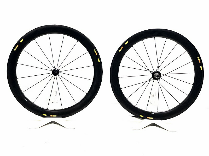 自転車基本情報 商品名 マビック MAVIC CXR アルチメイト CXR ULTIMATE 60 TU チューブラー ホイールセット シマノフリー 11速 リムブレーキ カーボン商品種類ホイールセット参考価格-重量フロント：0.75kg/リア：0.91kg状態レベル中古：C（使用感あり/キズ、ヨゴレあり）状態説明チューブラーの接着跡が強く見られます。リムには、走行に支障ない程度の振れが前後に少々あります。前後ともに使用に伴う傷や擦れ傷、汚れがあります。前後共にリムのブレーキ面は、使用感の少ない状態です。ハブの回転は前後共にスムーズです。クイックレバーは付属しておりません。別途ご用意ください。※付属品に関しては写真に写っているものですべてとなります。商品説明マビック MAVIC CXR アルチメイト CXR ULTIMATE 60 TU チューブラー ホイールセット シマノフリー 11速 リムブレーキ カーボンですホイールサイズ：700Cフリーボディ：シマノフリーリムタイプ：チューブラー対応速数：11速ブレーキタイプ：リムブレーキ素材（リム）：カーボンエンド幅：100/130シャフト径：-/-リム幅：27/27メーカーMAVIC (マビック)モデル・型番CXR ULTIMATE 60 TU チューブラー (CXR アルチメイト)商品コードcpt-2311224704-wh-037602650発送元本商品は、「サイクルパラダイス東京　ネット店」より発送いたします。【重要なご案内】ご購入前に必ずお読みください。本商品は通販・配送専用商品です。店頭での商品確認や店頭お渡しができないお品となります。ご質問は、「商品についてのお問い合わせ」欄よりお送りくださいませ。お電話やメールなどで直接頂いたお問い合わせはご返信ができません。また、ご質問の内容によってはご返答できない場合がございます。予めご了承下さい。ご購入後48時間以内のお支払いお手続きをお願いしております。(期限を過ぎますとキャンセルとさせて頂きます。)