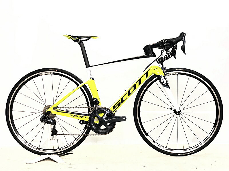 自転車基本情報 商品名 スコット SCOTT フォイル FOIL 30 ULTEGRA 2018年 カーボンロードバイク XSサイズ グリーン自転車種ロードバイク年式2018年参考価格-フレーム素材カーボンメーカーサイズXSサイズ適正身長160～170cm(あくまで目安です)ヘッドチューブ115mm（実寸）シートチューブ430mm（C-T実寸）トップチューブ495mm（C-C実寸）重量8.09kgクランクSHIMANO ULTEGRA R8000/170mm変速レバーSHIMANO ULTEGRA R8050/2x11速フロントディレイラーSHIMANO ULTEGRAリアディレイラーSHIMANO ULTEGRA R8050スプロケットSHIMANO ULTEGRA R8000ブレーキキャリパーSHIMANO ULTEGRA R8010ホイールSYNCROS/700x28cステムSYNCROS/90mmハンドルSYNCROS/400mmシートポストSYNCROSサドルSYNCROS状態レベル中古：C（使用感あり/キズ、ヨゴレあり）状態説明こちらの自転車は以下の確認を行っております。変速：正常に動作します。ブレーキ：正常に動作します。タイヤ：パンクはしておりませんフレーム、その他外観：フォーク、ヘッド、エンドに小キズ、各所にスレキズ、チェーンステー、エンド、右BBにチェーン落ちキズがあります。STIレバー、クランク、リアディレイラー、ホイールシートポストにキズ、ダウンチューブのアウター受けなど、一部パーツにサビがあります。その他フレームやパーツにもキズや汚れがあり、通常の使用感が感じられる車体です。※必ずご確認下さい※付属のクランクはシマノ無償点検プログラム対象モデルとなります。 当店にて点検の結果、交換の必要が無いと判断致しましたお品物となります。お客様に安心してご使用いただくためにも、初回の点検で交換の必要が無いと判断された場合でも、ご購入から1年後を目安に2回目の点検を受けていただくことを推奨いたします。但し、それまでの間にもし何かクランクに異常を感じた場合は、速やかにシマノ指定販売店で点検をお受けください。なお、2回目の点検につきましては、無償で実施となります。詳しくはシマノ公式のご案内をご確認下さい上記以外の確認とメンテナンスは行っておりません。 付属品：シマノDi2充電器が付属します。ペダルは付属いたしません。別途ご用意下さい。画像に無いキズや汚れもございます。※ペダルなどの付属品に関しては写真に写っているものですべてとなりますのでご了承ください。商品説明-メーカーSCOTT (スコット)モデル名FOIL 30 (フォイル)商品コードcpt-2609112201-bi-037600683発送元本商品は、「サイクルパラダイス東京　ネット店」より発送いたします。【重要なご案内】ご購入前に必ずお読みください。本商品は通販・配送専用商品です。店頭での商品確認や店頭お渡しができないお品となります。ご質問は、「商品についてのお問い合わせ」欄よりお送りくださいませ。お電話やメールなどで直接頂いたお問い合わせはご返信ができません。また、ご質問の内容によってはご返答できない場合がございます。予めご了承下さい。ご購入後48時間以内のお支払いお手続きをお願いしております。(期限を過ぎますとキャンセルとさせて頂きます。)