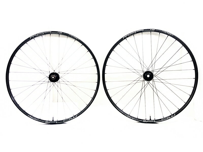 新品未使用 STAN'S NOTUBES FLOW MK4 27.5 2本セット 内幅 30mm 新品未使用 STAN'S NOTUBES FLOW MK4 27.5 2本セット 内幅 30mm