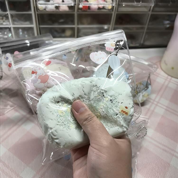 スクイーズ 袋 50枚セット PVC 透明 自封袋 ジッパー袋 クリア袋 薄型 20ミクロン 捏ねるおもちゃ ぷにぷに スクイーズ包装袋 収納袋 ラッピング袋 コレクション収納 ハンドメイド 送料無料 梱包用品 高透明 小物収納 ギフト包装 vexia-10007477 VEXIA サンプル画像2