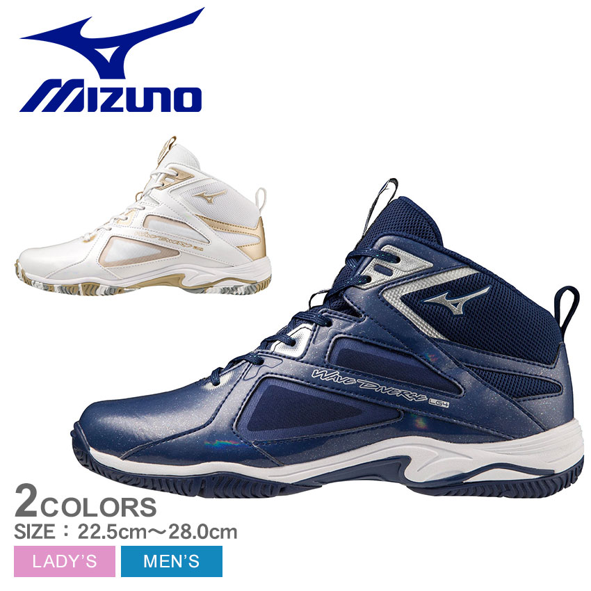 《アイテム名》 ミズノ フィットネスシューズ MIZUNO メンズ レディース ウエーブダイバース LG4 LTD K1GF2375 《アイテム説明》 ミズノより「ウエーブダイバース LG4 LTD」です。定番とは一味違う、コーディネートに映える限定カラー！定番同様、ミズノエナジーインソール搭載で、軽快なステップをサポート。1st TOUCHしなやかな足指の動きを可能にした設計HIGH CUT MODEL足首までしっかりサポートMIZUNO ENERZY INSOLEミズノ史上最高のシューズ用高反発インソール素材STRAP履きやすく、持ち運びしやすく。かかとストラップで動きを魅せるように設計MESHモノフィラメッシュによる軽量感のある”透け感”MIZUNO WAVEクッション性・安定性を実現するMIZUNO WAVEの波形形状を緩やかにし、柔らかい着地が体感できる設計にLIGHTPoWnCe軽量ミッドソール素材FLEXIBLITYフィットネス特有の動きを分析し屈曲位置を工夫表面にホログラム加工 《カラー名/カラーコード/管理No.》 01.ホワイト×ゴールド×シルバー/31/"16660887" 02.ネイビー×シルバー×ホワイト/32/"16660888" メーカー希望小売価格はメーカーサイトに基づいて掲載しています。 製造・入荷時期により、細かい仕様の変更がある場合がございます。上記を予めご理解の上、お買い求め下さいませ。 関連ワード： スニーカー 靴 シューズ ハイカット フィットネス スポーツ 運動 ジム ブランド シンプル カジュアル 屋内 野外 室内 室外 ゴールド シルバー date 2023/12/19Item Spec ブランド MIZUNO ミズノ アイテム フィットネスシューズ スタイルNo K1GF2375 商品名 ウエーブダイバース LG4 LTD 性別 メンズ レディース 原産国 Vietnam 他 素材 甲材：人工皮革×合成繊維底材：合成底サステナビリティ：アッパー本体の人工皮革基布に50％以上のリサイクル素材を使用 重量 片足：24.5cm 約 260g 商品特性1 ワイズ：2E相当 商品特性2 ミズノエナジーインソール（取り外し可） 当店では、スタジオでストロボを使用して撮影しております。商品画像はできる限り実物を再現するよう心掛けておりますが、ご利用のモニターや環境等により、実際の色見と異なる場合がございます。ご理解の上、ご購入いただけますようお願いいたします。