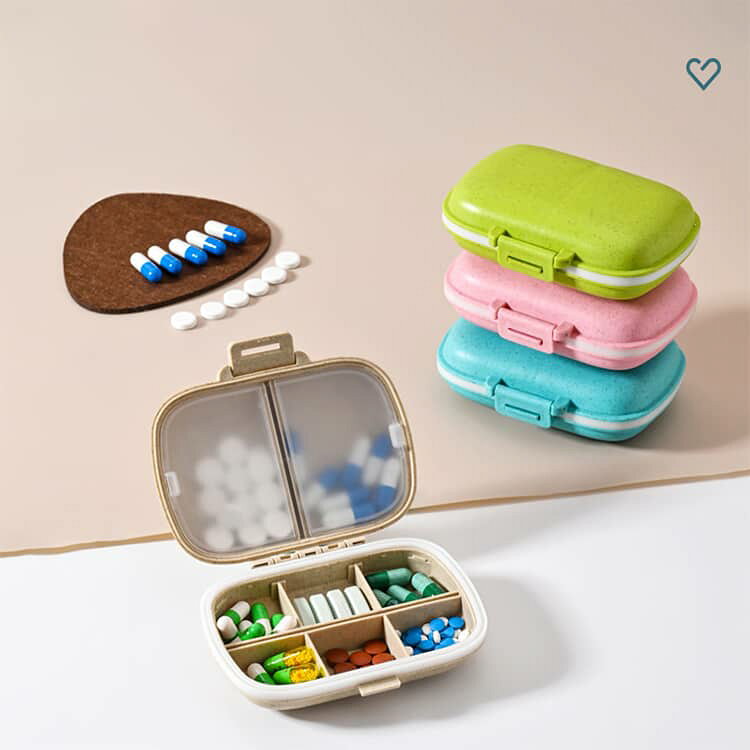 VIBLOのおしゃれ 薬ケース くすり入れ 8ブロック ミニ 3個セット 携帯容器 ピルケース 収納ケース お薬ケース 1週間 お薬ポーチ ポータブルピルケース サプリケース 可愛い 医薬品 常備薬 仕切り 錠剤入れ カプセル シンプル ポケットサイズ｜アングル2