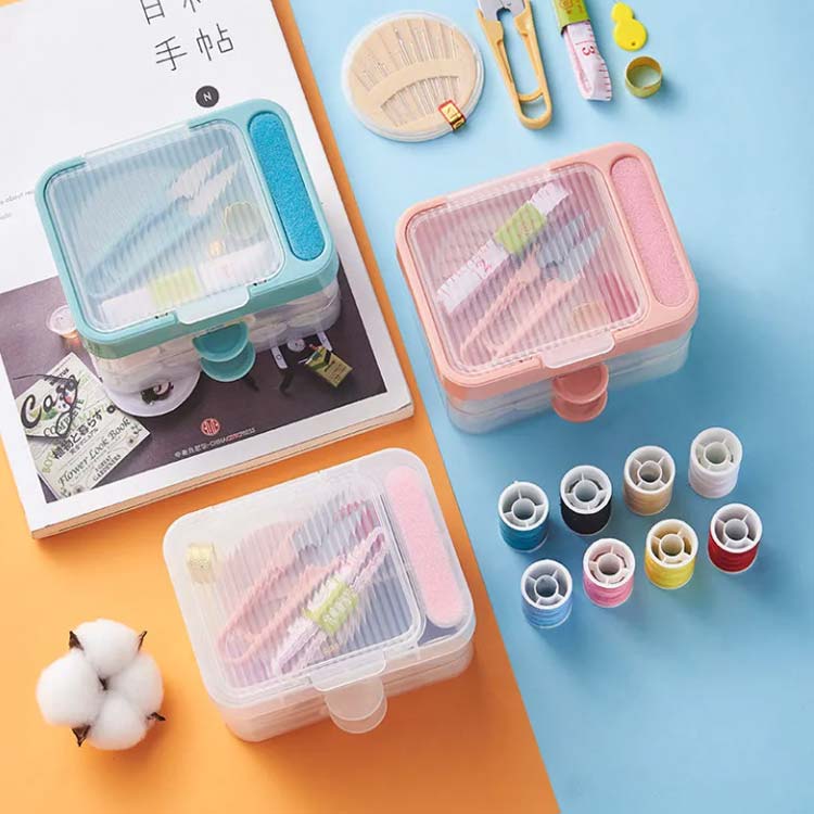 裁縫セット ソーイングセット コンパクト 裁縫箱 裁縫 道具 大人 スリム 小学生 男の子 女の子 大人 ばさみ 薄型 スリムケース ボックス ソーイングボックス 収納ボックス 裁縫ケース 小物入れ ふた付き 針糸セット 16色糸 小学校 家庭 裁縫箱 携帯用 持ち運び 送料無料 3