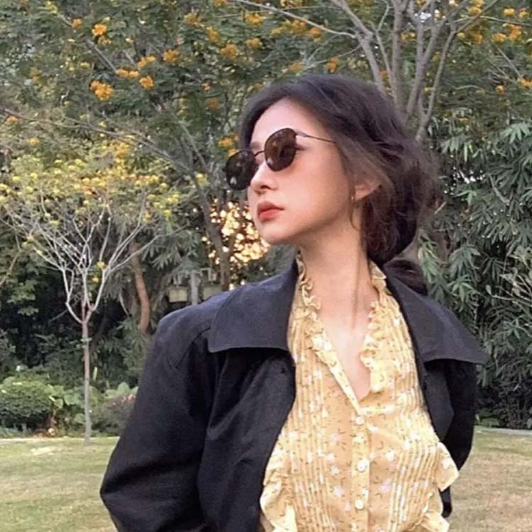 サングラス レディース 薄手 小さめ おしゃれ 紫外線対策 男女兼用 UVカット 眼鏡 ミラーサングラス メガネ グラデーション 日焼け 肌荒れ カラーレンズ 小顔 UV対策 運転用 ドライブ 運転 50代 40代 30代 スポーツ アウトドア 登山 旅行 釣り 送料無料