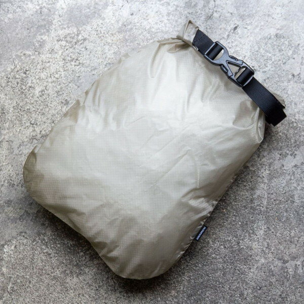 tFAEFU[ FAIRWEATHER dry sack gray beige