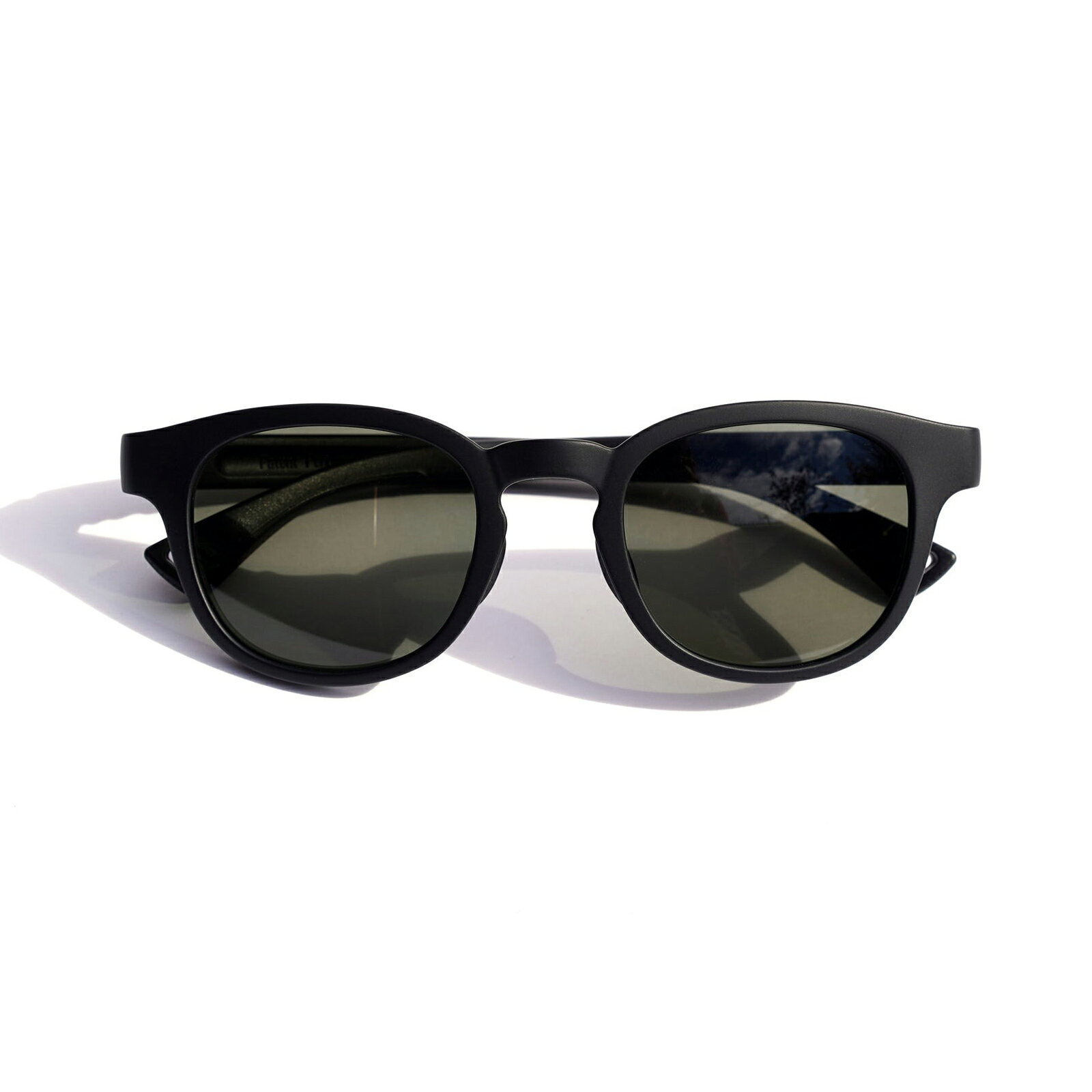 Rakuten - 最短当日発送 フロート FLOAT LYELL MAT BLACK/GY LOCK TEMPLE BLACK [4582432344656 ライエル クラシックで小さなウェリントン型 グレーレンズ]