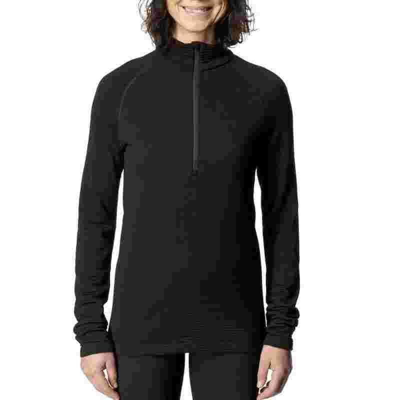 HOUDINI[フーディニ]Womens Desoli Thermal Half Zip 柔軟で非常に暖かなハーフジップのベースレイヤーです。生地のSolid Gridmerinoは17.6μmのニュージーランド産スーパーファインメリノウールを100%使用し、格子状の構造にすることで中に空気の層を作り、保温性と通気性を両立、そして透湿性と速乾性にも優れます。 混紡されていない純粋なウールは自然な性質を高め、濡れても保温性を損なうことがなく、ウールの特性である体温調節機能と天然の抗菌防臭効果を備えています。 また再生可能で生分解性をもつメリノウール100%であり、合成ブレンドや処理をしないことによって完全に循環する生地となり、着古したらリサイクルや堆肥化が可能です。 長めのジップネックは換気性に優れ、高い襟とわずかに長い背面は冷気の侵入を防ぎます。 秋冬のトレッキングやキャンプ、スキーツアーなど、寒いコンディションでのアクティビティから日常生活に最適で、ベースレイヤーまたはミッドレイヤーとしても着用することができます。スリムフィットのデザインを採用しています。 スペック 重量 約272g 素材 Solid Gridmerino 100% merino wool サイズ XS：着丈68cm 身幅39cm 裄丈80cm S：着丈71cm 身幅42cm 裄丈84cm M：着丈72cm 身幅44cm 裄丈86cm BRAND HOUDINI [フーディニ] 新しい素材の“発見”はスポーツウエアの歴史に“革命的”変化をもたらしてきました。 軽さ、動きやすさ、そしてクイックドライな快適さ。 スポーツウエアが追い求めてきたこうした機能性を、 バランス良く兼ね備えたフリース素材の“発見”もそのひとつ。 この画期的な素材をいちはやく“発見”し、世界で初めてフリース素材を使った スポーツアンダーウエアを発表したブランド、それがHOUDINI[フーディニ]です。誕生は1993年。 以来変わらぬキーコンセプト“コア コンフォート”は、着実に成長を遂げてきました。 女性クリエイターチームがプロデューサーするプリティグッドなルックス。 フレッシュなスウェーデンカラー。 世界的マジシャンの名前からとったというブランドネーム通りの、マジカルな着心地。 一度、トライしてみれば、そのマジカルさはカラダが証明してくれます。 世界最先端の“コア コンフォート”は、いま「北欧」と「日本」から。 商品一覧を見る >>