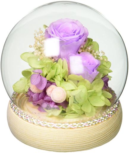 【ご購入前の重要な確認事項】いつもご利用いただき、誠にありがとうございます。いつも【vicsystore楽天市場店】をご利用いただき、誠にありがとうございます。 最近、商品の入数・数量・サイズなどのご注文内容に関する間違いが増えております。 お手数ではございますが、ご購入手続きの際には、入数・数量・サイズを今一度ご確認いただけますようお願いいたします。 ご注文から30分以上経過した場合、入数・数量・サイズ等の間違いによるキャンセルはお受けできません。 ご不明な点がある場合は、必ずご注文前にお問い合わせください。 🚚ご注文に関するご案内 最短でのお届けをご希望の方へ 日時指定をされない場合、最短での発送手配が可能です。お急ぎの場合は日時指定なしでのご注文をおすすめいたします。 営業所留めについて 営業所留めには対応しておりません。 誤った郵便番号や住所でご注文された場合、発送時に発生した費用や損失はお客様のご負担となりますのでご注意ください。 お支払い方法について コンビニ払い・銀行振込などの前払いの場合は、ご入金確認後に在庫を確保いたします。 そのため、ご入金のタイミングによっては欠品となる場合がございます。 ギフト対応について 誠に申し訳ございませんが、のし・ラッピング・メッセージカード等のギフト対応は行っておりません。 ご購入数量の上限について 当店ではすべての商品に購入上限を設けております。 上限を超える数量をご希望の場合は、ご購入前に必ずお問い合わせください。 キャンセルについて ご注文から30分を過ぎた場合、お客様都合によるキャンセルはお受けできません。 内容に不安がある場合は、ご注文前に必ずお問い合わせください。 サイズ:Φ10x11.2cm 素材:プリザーブドフラワー・ドライフラワー・アレンジ用スポンジ・ガラス・木製土台 お花の美しさを保つプリザーブドフラワーはお供え・お悔やみ花におすすめ 原産国:中国