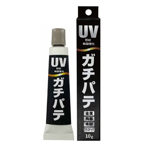【ご購入前の重要な確認事項】 いつもご利用いただき、誠にありがとうございます。 いつも【vicsystore楽天市場店】をご利用いただき、誠にありがとうございます。 最近、商品の入数・数量・サイズなどのご注文内容に関する間違いが増えております。 お手数ではございますが、ご購入手続きの際には、入数・数量・サイズを今一度ご確認いただけますようお願いいたします。 ご注文から 30分以上経過した場合、入数・数量・サイズ等の間違いによるキャンセルはお受けできません。 ご不明な点がある場合は、必ずご注文前にお問い合わせください。 🚚 ご注文に関するご案内 最短でのお届けをご希望の方へ 日時指定をされない場合、最短での発送手配が可能です。お急ぎの場合は日時指定なしでのご注文をおすすめいたします。 営業所留めについて 営業所留めには対応しておりません。 誤った郵便番号や住所でご注文された場合、発送時に発生した費用や損失はお客様のご負担となりますのでご注意ください。 お支払い方法について コンビニ払い・銀行振込などの前払いの場合は、ご入金確認後に在庫を確保いたします。 そのため、ご入金のタイミングによっては欠品となる場合がございます。 ギフト対応について 誠に申し訳ございませんが、のし・ラッピング・メッセージカード等のギフト対応は行っておりません。 ご購入数量の上限について 当店ではすべての商品に購入上限を設けております。 上限を超える数量をご希望の場合は、ご購入前に必ずお問い合わせください。 キャンセルについて ご注文から 30分を過ぎた場合、お客様都合によるキャンセルはお受けできません。 内容に不安がある場合は、ご注文前に必ずお問い合わせください。 さまざまな素材 【特長】UVを照射すると10秒ほどで硬化するので作業性に優れます。 さまざまな素材の穴埋め補修に。 硬化後はやせずに、硬い仕上がりです。 硬化後は削れるので自由に造形ができ、塗料も塗れます。 【用途】穴や傷を埋めるパテ補修に。 ※接着剤ではありません。 木材、タイル、石材、陶磁器、ガラス、金属、プラスチック製品など、硬質な素材。 【塗り面積(塗り回数)】約10平方センチメートル 【容量・サイズ】10g ※本品にはUVライトは付属していませんので、別売りの「UVライト」を使用して、硬化させてください。