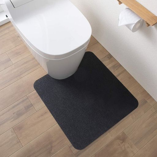 【日本製消臭洗える】サンコーずれないトイレマット床汚れ防止おくだけ吸着ブラック55x60cmPF-102