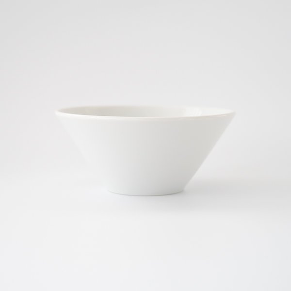 シャープボウル14cm/ ポーセラーツ 白磁 ボウル 白い食器 白磁 どんぶり まとめ買い 業務用のサムネイル