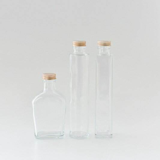 ハーバリウムボトル 瓶 円柱 角柱 スキットル ウィスキー ハンドメイド (無くなり次第終了)