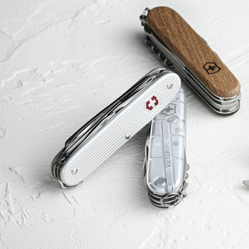 【公式限定レビュー特典】ビクトリノックス VICTORINOX 公式 ソルジャーCVAL【正規品】ナイフ 折りたたみ アウトドア 調理 キャンプ 登山 釣り 防災グッズ 文具 文房具 雑貨 おしゃれ プレゼント 男性 女性 誕生日 ギフト ブランド 十徳ナイフ 工具セット 家庭用 0.8201.26