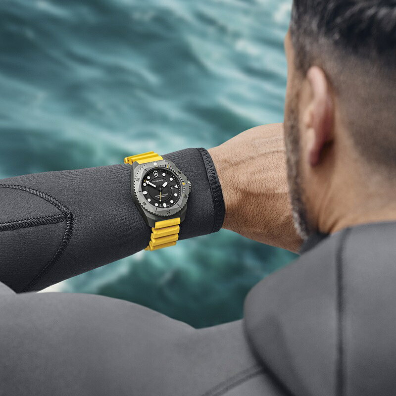 オリジナルCAP ビクトリノックス 時計 VICTORINOX DIVE PRO ダイブプロ クオーツ チタン ブラック ラバー victorinox-10001310 ビクトリノックス公式 楽天市場店 サンプル画像3