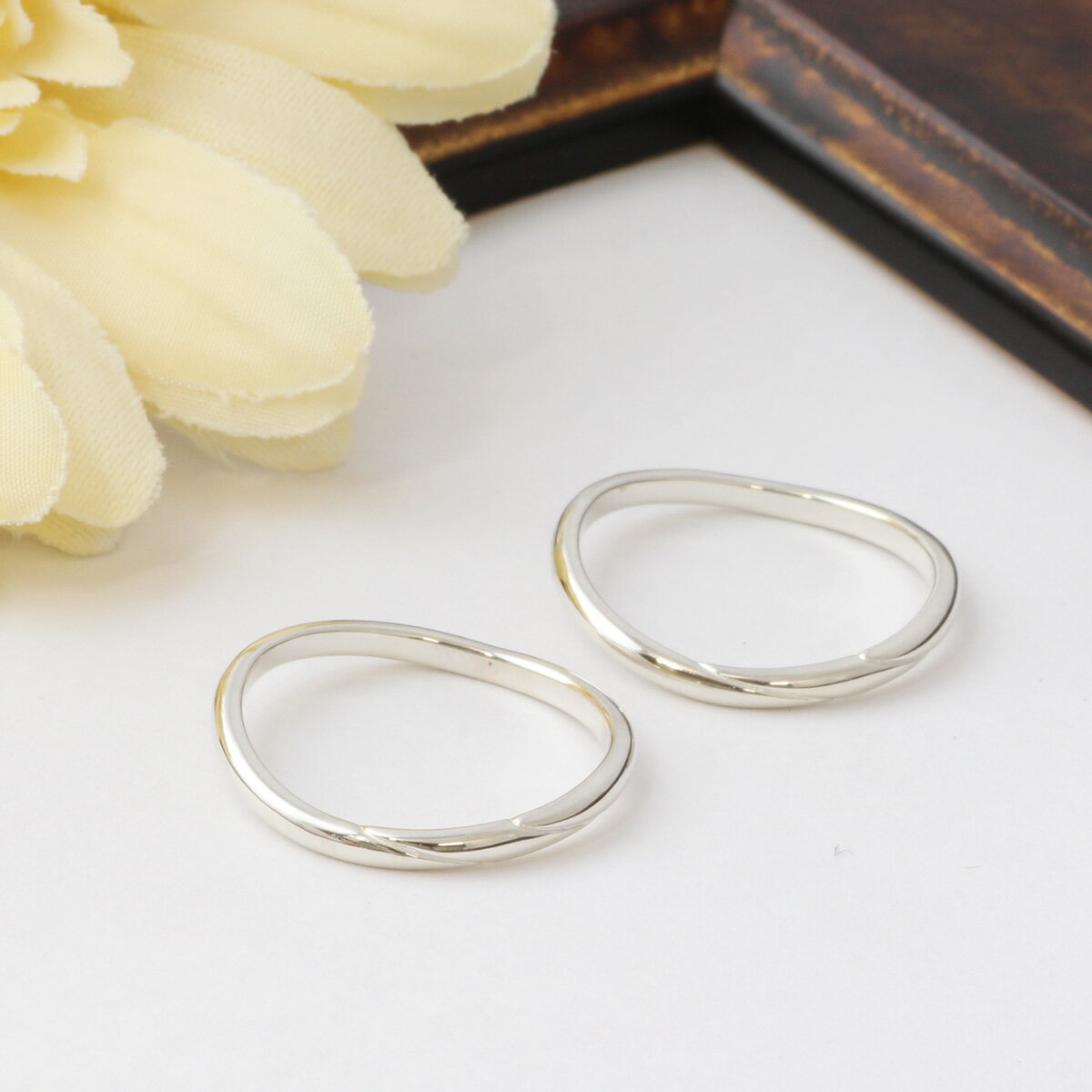 【プラチナ ペアリング】【マリッジリング】【人気デザイン】【名入れ刻印無料】【サイズ直し無料】【0号から30号まで対応】結婚指輪 【選べる素材】2本セット ペア...