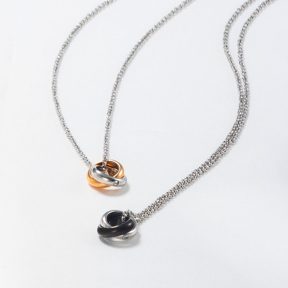 バイカラー ペアネックレスセット あす楽 アレルギーフリー トリニティネックレス メンズ レディース ペアアイテム クリスマス プレゼント 記念日 誕生日 金属...