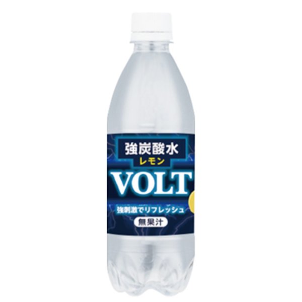 ■サイズ・色違い・関連商品■強炭酸水 1L×12本■強炭酸水 500ml×24本■強炭酸水レモン 1L×12本■強炭酸水レモン 500ml×24本【当ページ】■商品内容・無糖強炭酸水・キメ細かな泡による炭酸の刺激がのど越し抜群！・フレッシュなレモンの香りでリフレッシュ・徹底したガスボリューム調整・採水地　山梨県山梨市のど越しの良い味わいが特徴の強炭酸水。30年以上にわたりナチュラルミネラルウォーターを製造してきた、サーフビバレッジが、これまでの清涼飲料水製造技術を取り入れた最新設備で製造しています。美味しさの秘密は独自の天然水と純水の配合と徹底したガスボリューム調整。フレッシュなレモンの香りで気分転換・リフレッシュにお楽しみいただけます。■商品スペック【商品名】サーフ VOLT 強炭酸水レモン【内容量】500ml×24本【原材料名】水/炭酸、香料【栄養成分(100mlあたり)】熱量 0kcal、たんぱく質 0g、脂質 0g、炭水化物 0g、食塩相当量 0.01g【賞味期限】6ヶ月【発売元、製造元、輸入元又は販売元】株式会社サーフビバレッジ東京都渋谷区千駄ヶ谷3-60-5【注意事項】・商品は材質上、運送時に角が多少潰れたりする可能性がありますが、返品及び交換の対応はできません。・商品パッケージは予告無く変更される場合がありますので、登録画像と異なることがございます。【お支払い方法について】本商品は、代引きでのお支払い不可となります。予めご了承くださいますようお願いします。■送料・配送についての注意事項●本商品の出荷目安は【3 - 6営業日　※土日・祝除く】となります。●お取り寄せ商品のため、稀にご注文入れ違い等により欠品・遅延となる場合がございます。●本商品は仕入元より配送となるため、沖縄・離島への配送はできません。