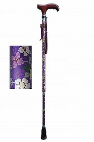 商品名 &nbsp;静御前シリーズ　ラクーンステッキ伸縮/赤紫花柄/- オムニクス OMST16-RP　送料込！ &nbsp;商品説明 手や手首に伝わる衝撃を先ゴムのバネで軽減○柄と無地で先ゴムの硬さが異なります。（柄：ソフト、無地：ハード）○サイズ：74〜100cm（2cmピッチ）○グリップ幅：12.5cm○パイプ径：手元19mm、杖先16mm重量：330g材質：材質○握り：木製○支柱：アルミ形状：容器包装等詳細：賞味期間：使用方法：補足情報：--------------------******************・手・肘・肩に優しい杖、ハイブリッド杖先ゴムに秘密あり。 ※花柄：ソフト、艶消：ハード柄によってゴムチップの硬さが異なります。 ●サイズ／長さ74 100cm（14段階／2cmピッチ）、グリップ長さ：12.5cm、ゴムチップ底径：4cm ●パイプ径／上部：19mm、下部：16mm ●重さ／約330g ●材質／グリップ：木製（楓）、シャフト：アルミニュウム ●生産国／日本 ●付属品／替ゴム、ストラップ、杖留め ●SGマーク取得商品 ●カラー／艶消しブラック 艶消しゴールド 花柄赤紫 花柄青紫 ●メーカー品番／艶消しブラック:OMST16-BK 艶消しゴールド:OMST16-GD 花柄赤紫: OMST16-RP 花柄青紫:OMST16-PP ●JANコード／艶消しブラック:4589946290042 艶消しゴールド:4589946290059 花柄赤紫:4589946290073 花柄青紫:4589946290066 ●メーカー名／オムニクス