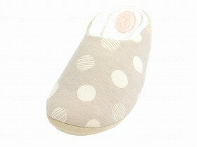 商品名 &nbsp;aimyu fuwa-RI（ふわり）/ペールベージュ/LL 徳武産業 6602　送料込！ &nbsp;商品説明 女性用くつろぎの時間に、ふんわり優しいクッション生地POINT1.くつろぎの時間にPOINT2.たっぷりのクッションが足の疲れをほぐしますPOINT3.足を包むクッションで階段の上り下りをサポート※両足のみの販売となります○手洗い可能（中性洗剤、保形後陰干）LL（25.0〜26.0cm）重量：（片方Lサイズ）約80g材質：○表素材：［本体］ポリエステル65％、綿35％ ［切替部］ポリエステル100％○内素材：綿80％、ポリエステル20％○底材：ポリエステル100％形状：容器包装等詳細：賞味期間：使用方法：補足情報：--------------------******************・足を包むクッションが心地いい。 ・たっぷりのクッションが足の疲れをほぐします。 ・足を包むクッションで階段の上り下りをサポート。 ●サイズ／ M：22.0 23.0cm、L：23.5 24.5cm、 LL：25.0 26.0cm、 ●ワイズ／3E相当 ●重さ／約80g（片足Lサイズ） ●材質／ 表：ポリエステル65％・綿35％ 内：綿80％・ポリエステル20％ 底材：ポリエステル100％ ●生産国／中国 ●室内用 ●婦人用 ●メーカー品番／6602 ●カラー／ペールベージュ　ペールピンク　ペールブルー ●JANコード／ ペールベージュ M:4537944602725 L:4537944602732 LL:4537944602749 ペールピンク M:4537944602695 L:4537944602701 LL:4537944602718 ペールブルー M:4537944602756 L:4537944602763 LL:4537944602770 ●メーカー名／徳武産業