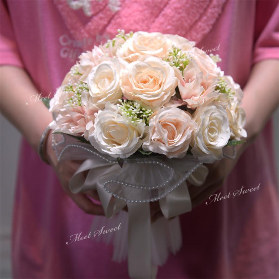 VIEW shopのブーケ 造花 ウェディングブーケ ブライダル ラウンドブーケ ウエディングブーケ 花嫁 造花 可愛い 結婚式 二次会 ピンク レッド ブルー｜アングル3
